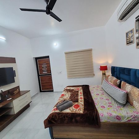 Dhairya'S Villa Home Away From Home Jammu Esterno foto