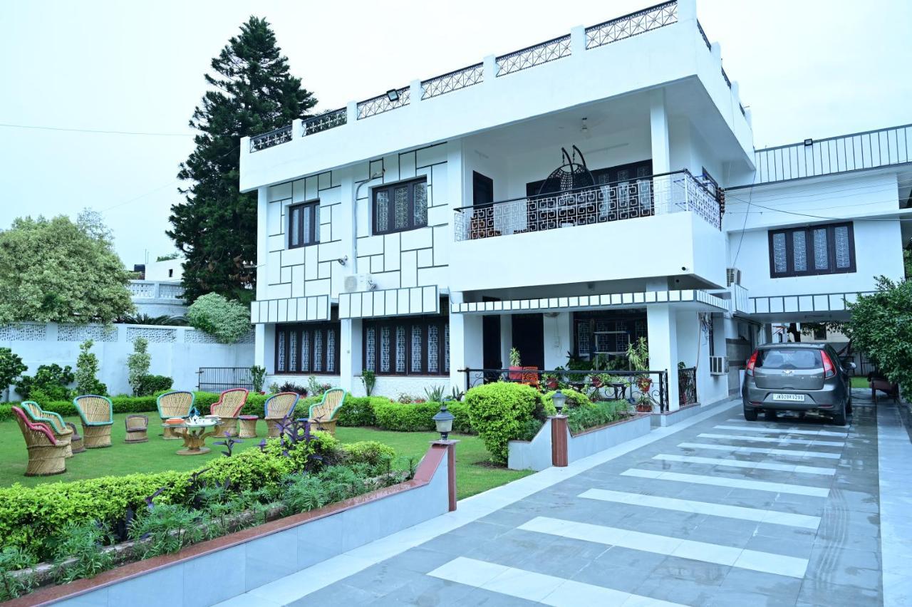 Dhairya'S Villa Home Away From Home Jammu Esterno foto