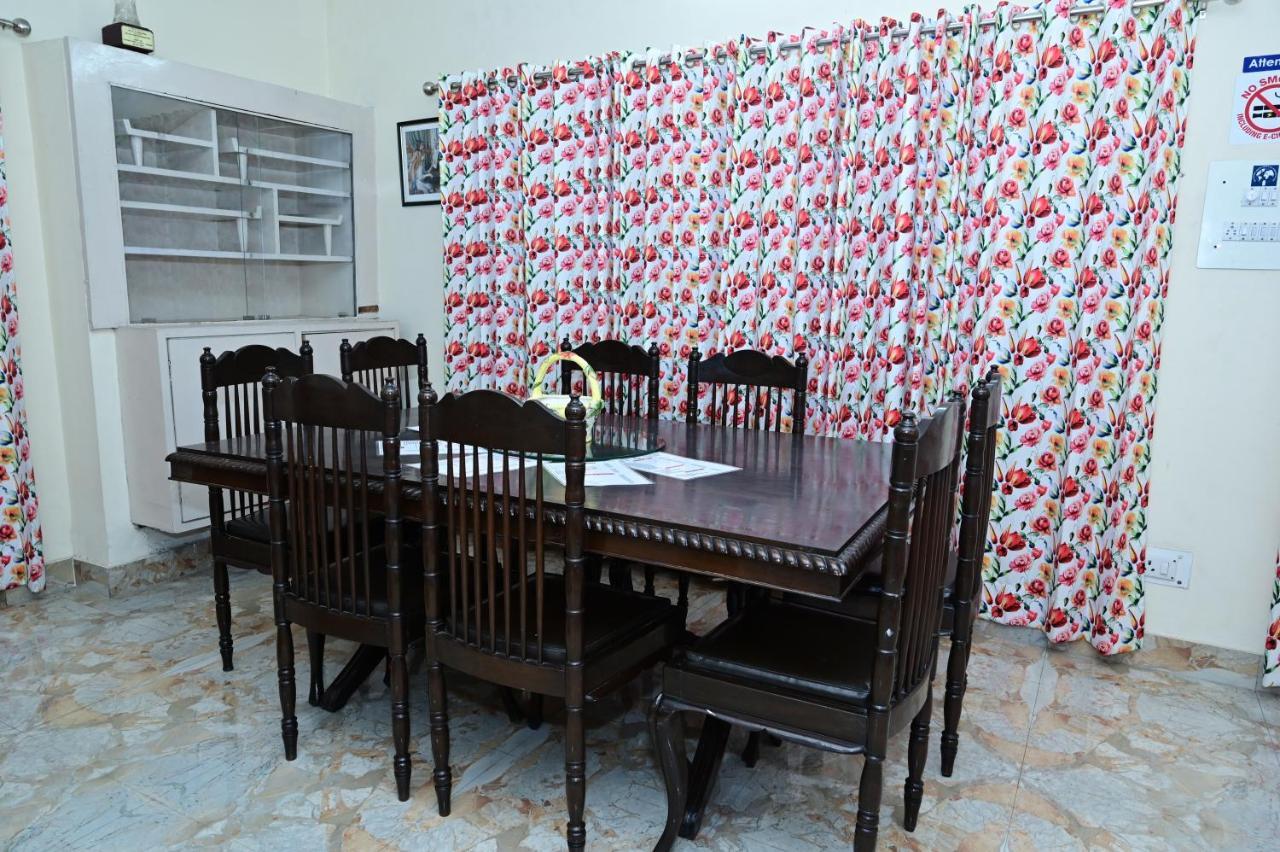 Dhairya'S Villa Home Away From Home Jammu Esterno foto