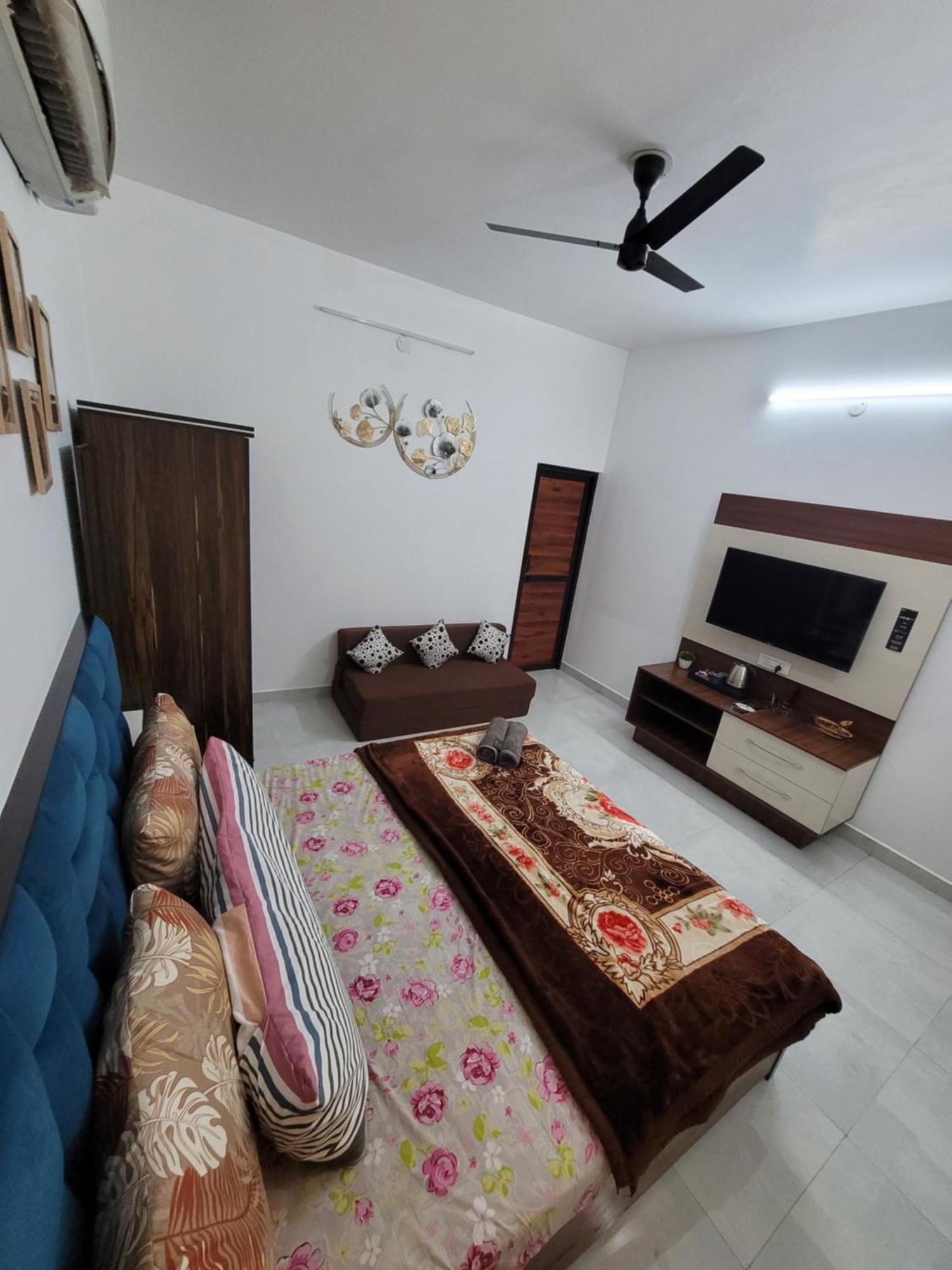 Dhairya'S Villa Home Away From Home Jammu Esterno foto